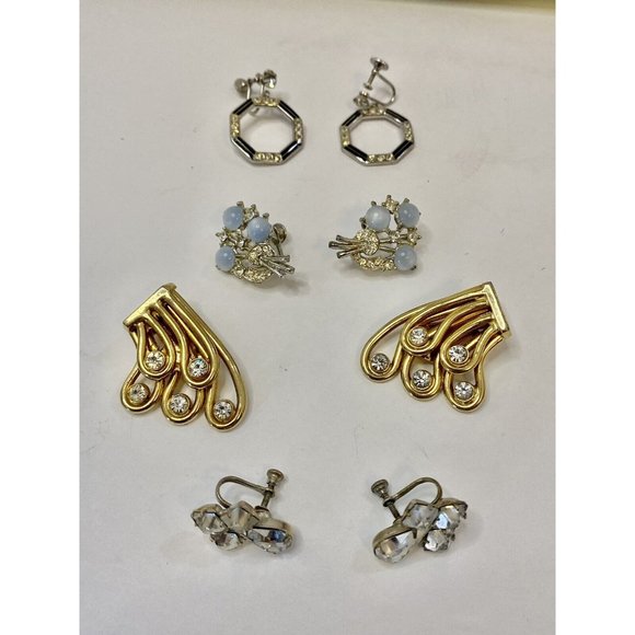 Unbranded Jewelry - Lot of 4 Vintage Unmarked Clip On Earrings Estate Find Gold & Silver Tone READ